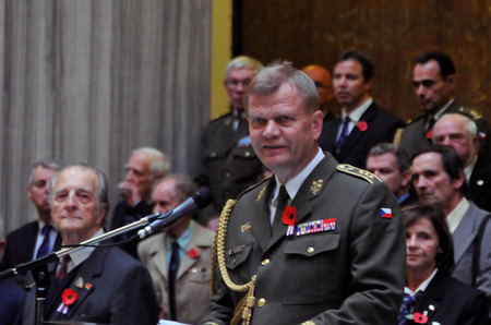 Také generálporučík Josef Bečvář připomněl historii svátku válečných veteránů