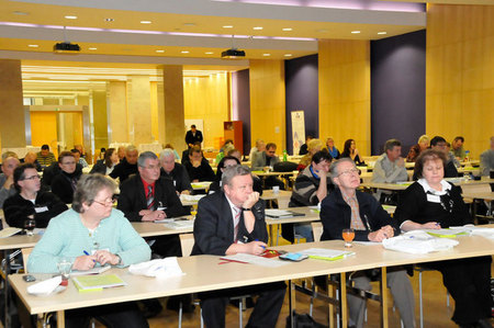 Účastníci semináře k aktuálním změnám legislativních norem v oblasti bezpečnosti a ochrany zdraví při práci