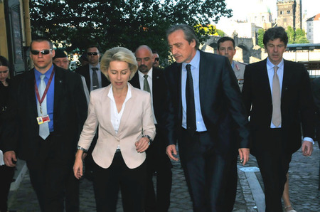 Ministryni obrany Praha uchvátila a litovala, že měla v hlavním městě tak málo času