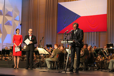 Ministr obrany Martin Stropnický apeloval, abychom všichni přispěli k udržení rovnováhy, která je předpokladem pro mír