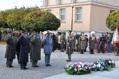 Úctu československým legionářům vzdali také zástupci Českého svazu bojovníků za svobodu
