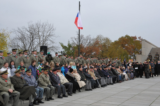 Hosté a váleční veteráni na pražském Vítkově
