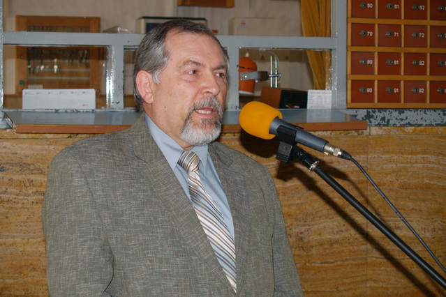 Autor výstavy historik doc. PhDr. František Hanzlík, CSc.

