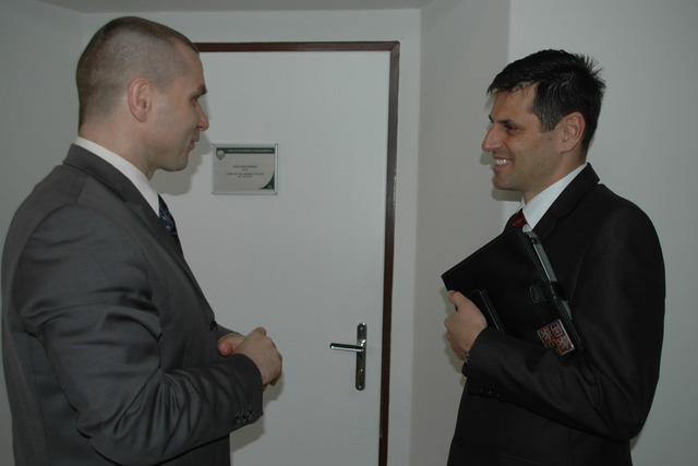 Náměstek ministra obrany pro personalistiku Michael Hrbata s garantem kurzu Ivo Svobodou