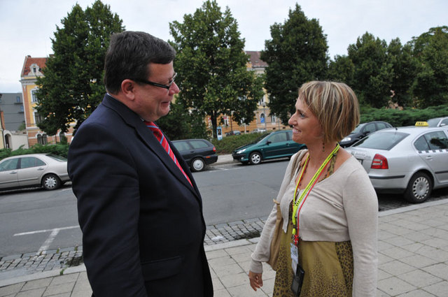 Ministra obrany přivítala na 38. ročníku LFŠ ředitelka fetivalu Radana Korená