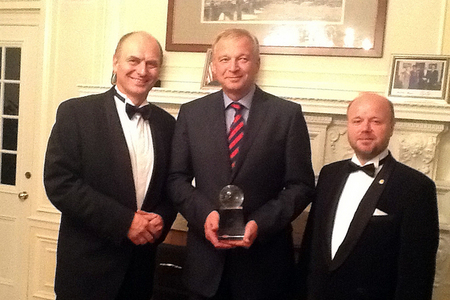 Vlastimil Picek jako třetí Evropan v historii obdržel cenu AFCEA