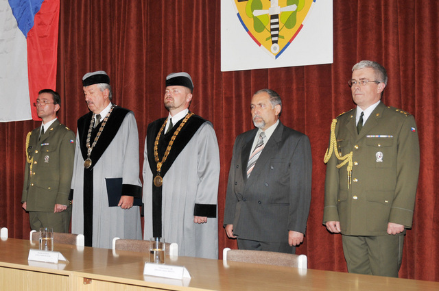 Imatrikulace vojenských studentů na brněnských fakultách Univerzity obrany 1