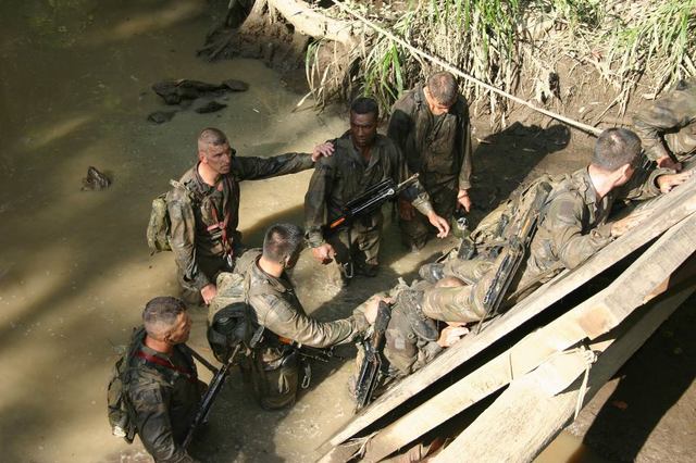 Výcvik přežití v jihoamerické džungli 1