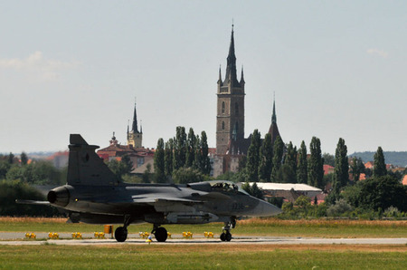 Návrat letounů JAS-39 Gripen z přeletu na Island