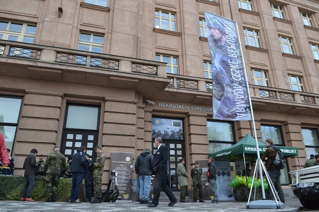 Nové Rekrutační středisko Čechy bylo slavnostně otevřeno v pražských Dejvicích