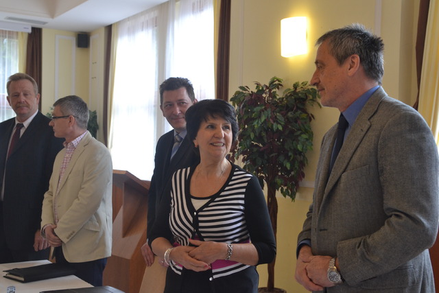 Předsedkyně ČMOSA Jitka Šebková přivítala ministra obrany Martina Stropnického na setkání se zástupci odborářů