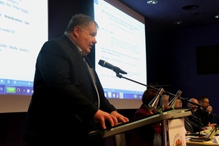 Účastníky konference pozdravil náměstek pro řízení Sekce dozoru a kontroly MO Antonín Rada