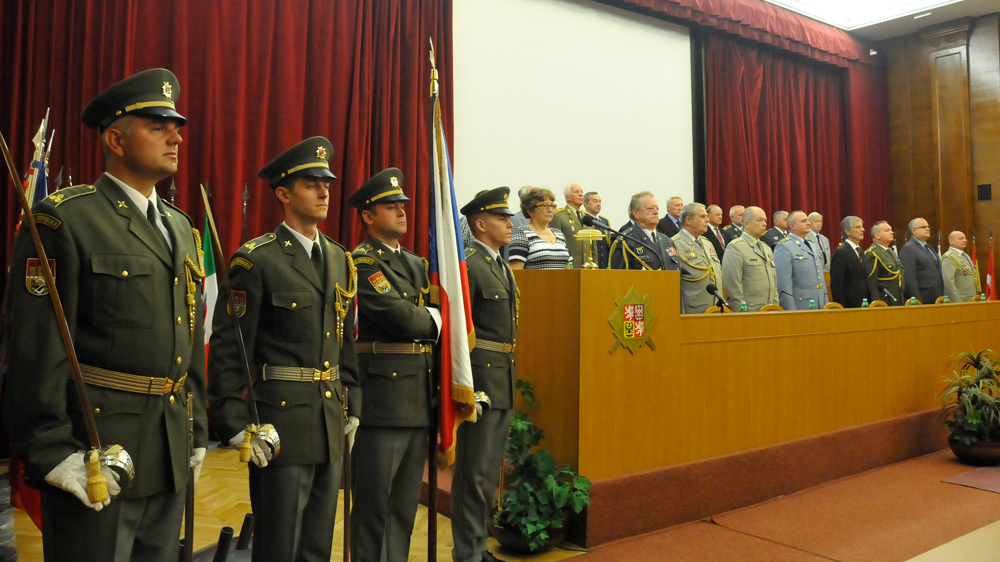 Veteráni si se zástupci ministerstva připomněli 75. výročí Slovenského národního povstání
