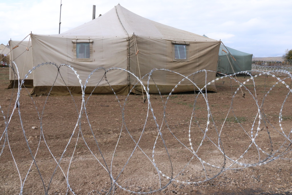 Humanitární základnu pro 150 osob rozvinul 153. ženijní prapor z Olomouce na místě určení do 72 hodin