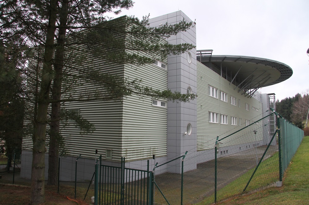 Zdravotnický personál z vojenské speciální infekční nemocnice v Těchoníně působí v současné době v různých civilních zdravotnických zařízeních v souvislosti s nemocí COVID-19