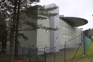 Zdravotnický personál z vojenské speciální infekční nemocnice v Těchoníně působí v současné době v různých civilních zdravotnických zařízeních v souvislosti s nemocí COVID-19