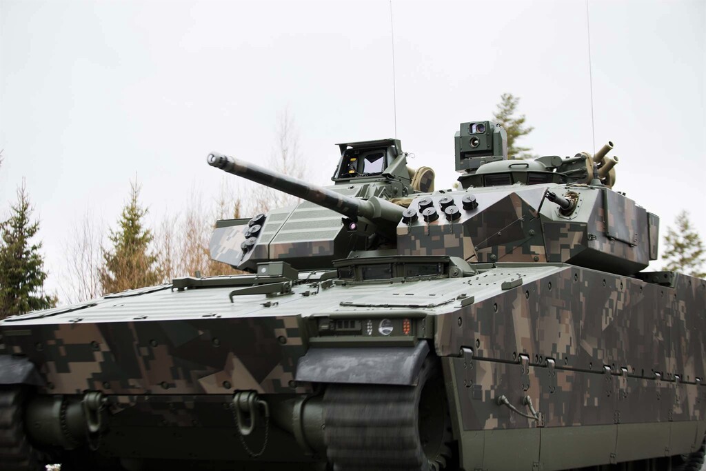 Dceřinka LOM PRAHA VR Group vyrobí pro armádu simulátory obrněnců CV90