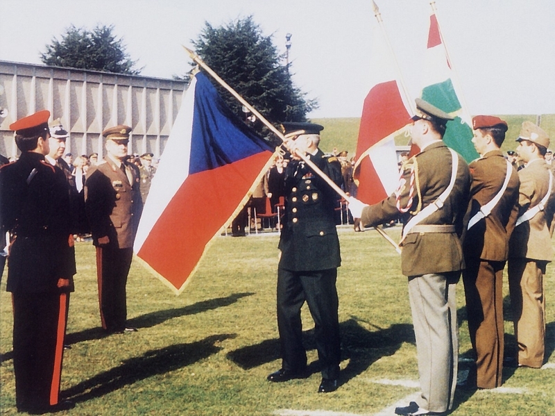 Před 27 lety vstoupila Česká republika do NATO