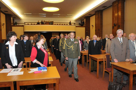 Význam Pražské povstání. Přispělo k rychlejšímu konci 2. světové války v Evropě