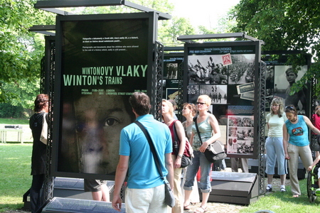 Na Vyšehrad dorazily Wintonovy vlaky