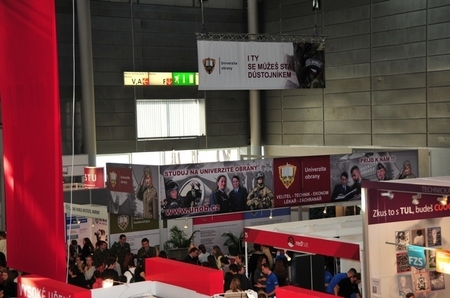 Stánek Univerzity obrany v pavilonu G1