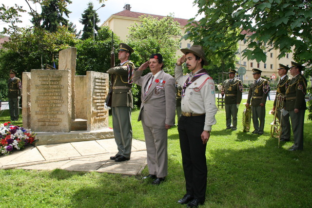  Pocta padlým členům Zpravodajské brigády