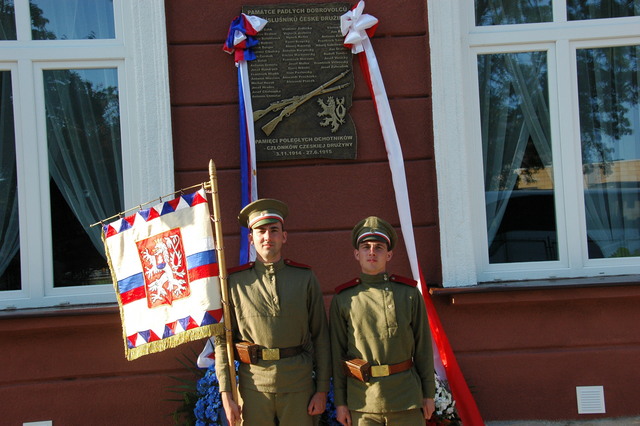 Pamětní deska v polském Tarnówě