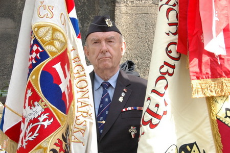V Resslově ulici dnes nechyběli ani zástupci veteránských organizací 