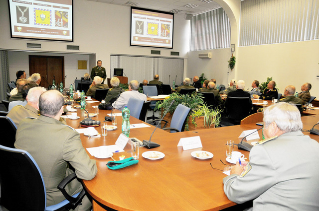 Rektor-velitel Univerzity obrany seznámil hosty se strukturou univerzity a systémem přípravy vojenských profesionálů
