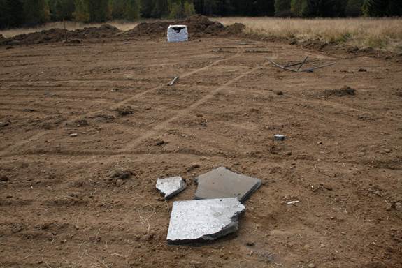 Fragmenty desky po výbuchu