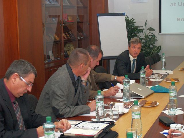 Jednání řídil prorektor Univerzity obrany profesor Rudolf Urban