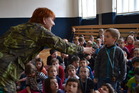 Pplk. Jana Zechmeisterová byla doslova zavalena dotazy dětí