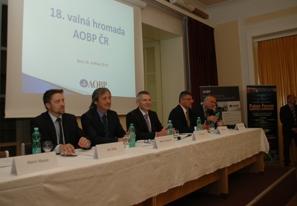 Ministr Stropnický se zúčastnil zahájení valné hromady AOBP