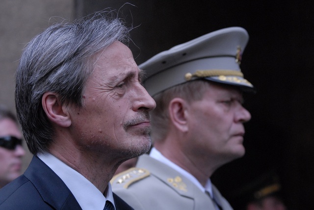 Ministr obrany Martin Stropnický a náčelník GŠ AČR generálporučík Josef Bečvář