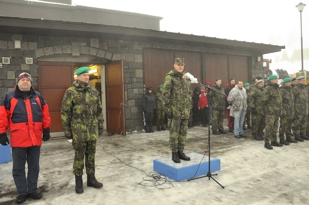 Generálové Pavel Adam a Bohuslav Přikryl zahajují mistrovství