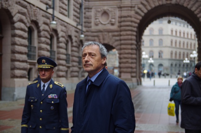 Ministr obrany Martin Stropnický a velitel českých vzdušných sil brig. gen. Libor Štefánik ve Stockholmu