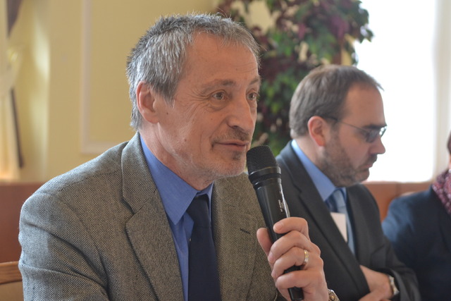 Ministr obrany Martin Stropnický na setkání se zástupci Českomoravského odborového svazu civilních zaměstnanců armády (ČMOSA)