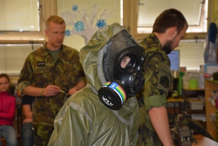 Co dělat při úniku čpavku? POKOS s chemiky zavítal do Ústeckého kraje