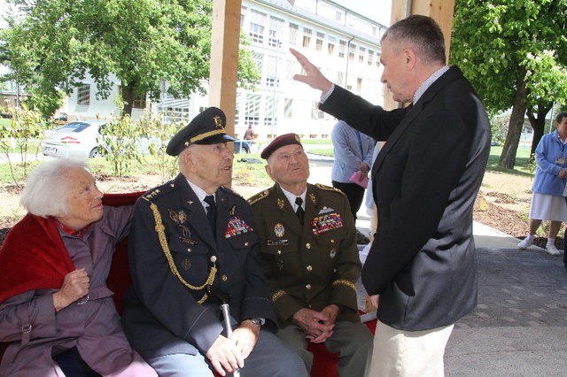  Zahájení provozu altánu v ÚVN Praha