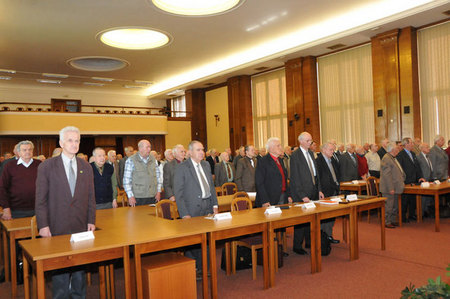 Delegáti 8. sjezdu Českého svazu PTP v hlavním sále MO (2)