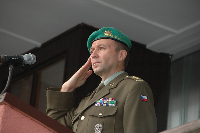 Rektor-velitel Univerzity obrany plukovník profesor Bohuslav Přikryl 