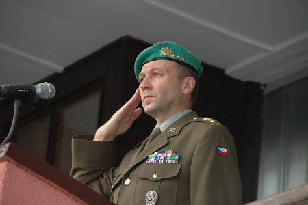 Rektor-velitel Univerzity obrany plukovník profesor Bohuslav Přikryl 