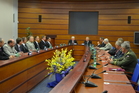 Premiér Jiří Rusnok a ministr obrany Vlastimil Picek mezi členy členy Kolegia ministra obrany