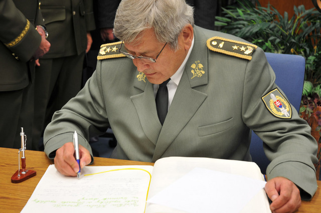 Zápis do pamětní knihy Univerzity obrany
