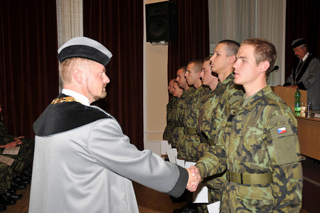 Imatrikulace vojenských studentů na brněnských fakultách Univerzity obrany 3