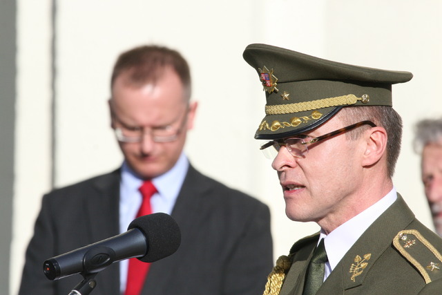 Osobnost a hrdinský čin štábního kapitána Václava Morávka přiblížil brigádní generál Pavel Adam