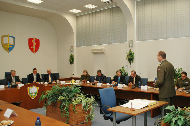 Prezentace rektora-velitele brigádního generála prof. Bohuslava Přikryla