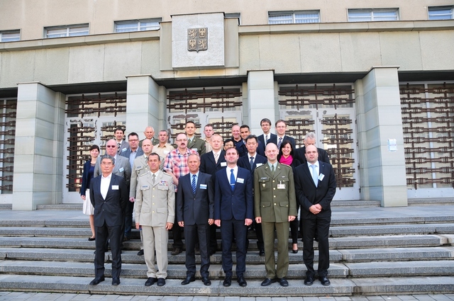 Účastníci a lektoři akademie