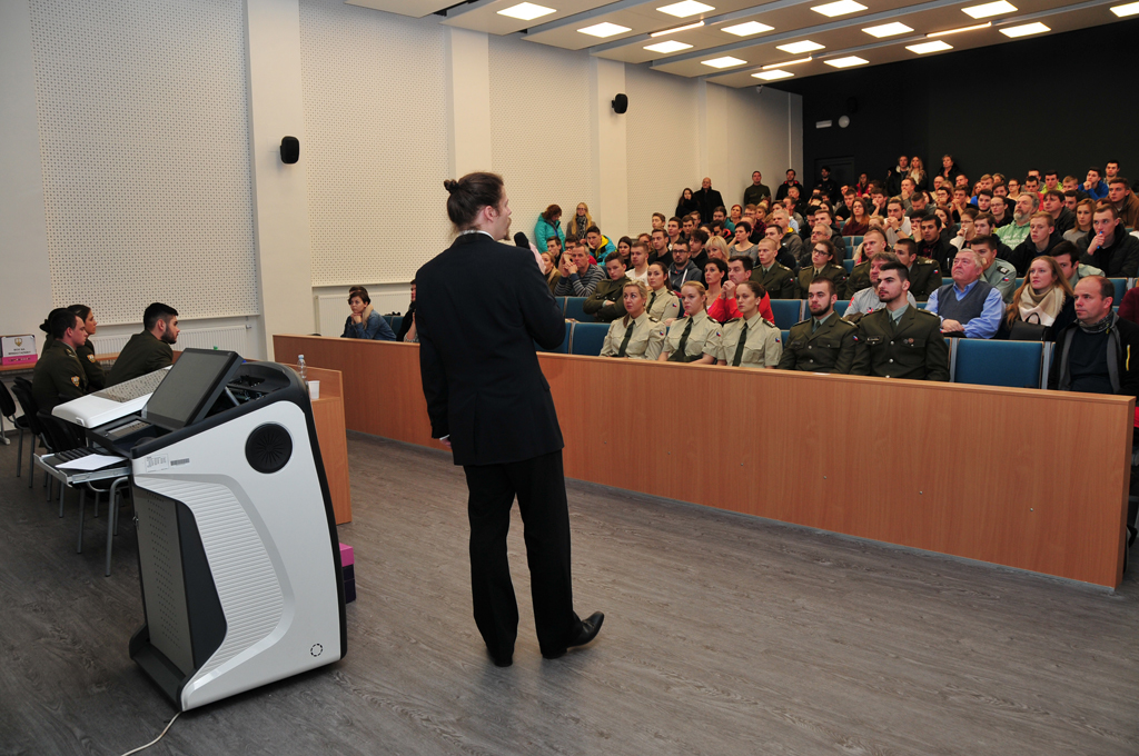 Přednáška Fakulty vojenských technologií