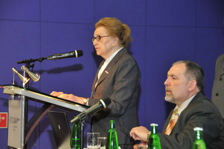 S úvodním slovem vystoupila profesorka Zoe Klusáková - Svobodová